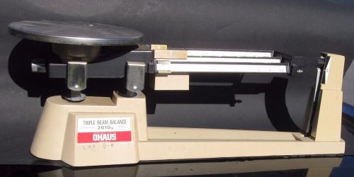 OHAUS TRIPLE BEAM BALANCE SCALE SERIES 2610g , 2610 gra