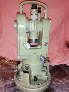 Vintage Wild T2 Theodolite Heerbrugg Switzerland With Case