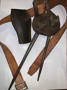 VTG Spud Wrench Williams 1 1/16 1907, Williams 7/8 1905, &amp; Leather Tool Belt.