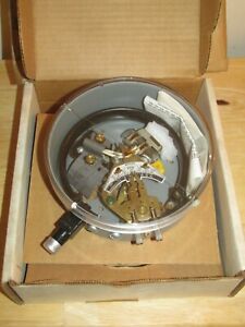 Mercoid Controls model DA-21-2-10S PRESSURE SWITCH - NEW/Old Stock!