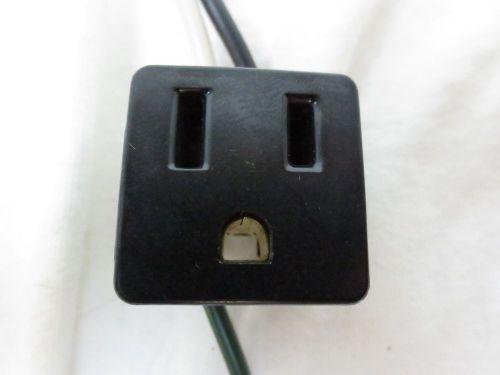 250 brand new wiremold single plug for raceway case of 250  sylvania outlet for sale
