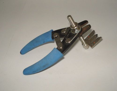 Telecom Wire Cut Cutter Strip Stripper 22-24/24-26 Gauge R-4473