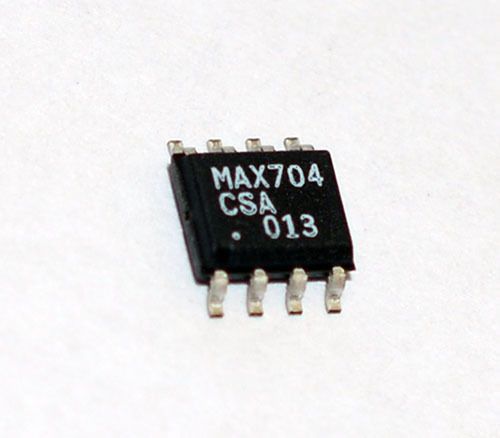 Maxim MAX704CSA Low-Cost Microprocessor Supervisory with Battery Backup MAX704