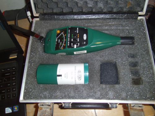 DU PONT SLM-1 Sound level meter and calibration kit