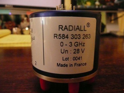 NEW Radiall SP5T .8-3 GHz 28 VDC RF SMA Coaxial Switch R584.303.263 R584303263
