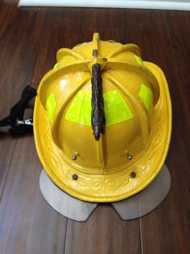 Cairns New Yorker N5A Fire Helmet
