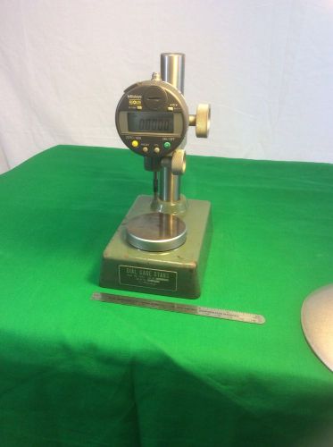 Mitutoyo 543-253b digital dial indicator + mitutoyo 7003 stand assembly for sale