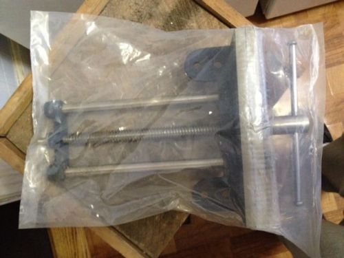 NEW ! Sealed in Plastic ~ Heavy Duty Mountable 10&#034; Vice