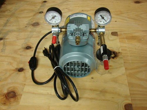 Gast Oil-Less Vacuum Pump Model   1HAB-25-M100X  Cat. No.  M100-EX  NOS New NIB