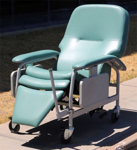 Lumex graham-field 566g857 deluxe clinical care recliner for sale