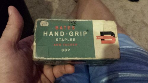 VINTAGE BATES 88P HAND-GRIP STAPLER, MADE U.S.A TESTED AND WORKS GREAT with Box