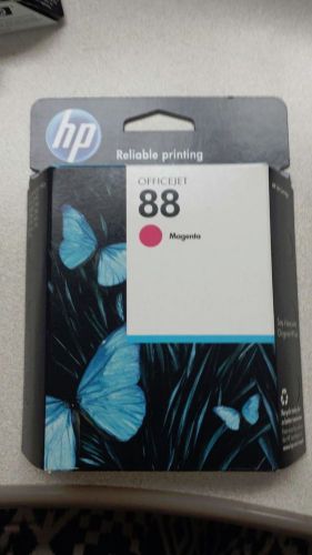 iginal HP 88 Magenta Officejet Ink Cartridge in Retail Packaging