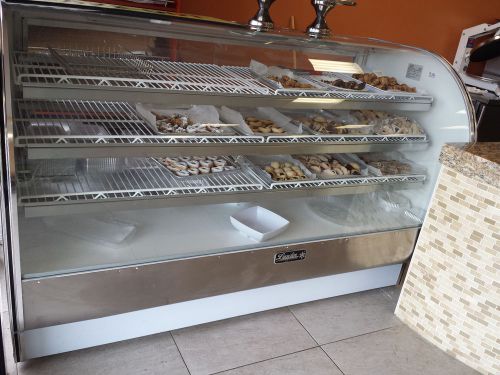 DELI BAKERY DISPLAY CASE curved glass 77&#034; only used for 3 month
