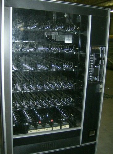 Automatic products 113 snack vending machine