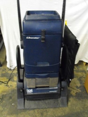 HOST LIBERATOR DRY VACUUM EXTRACTOR CARPET  GOOD CONDITION DELIVERY AVAILABLE