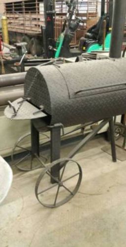 New Rolling BBQ Grill/Pit