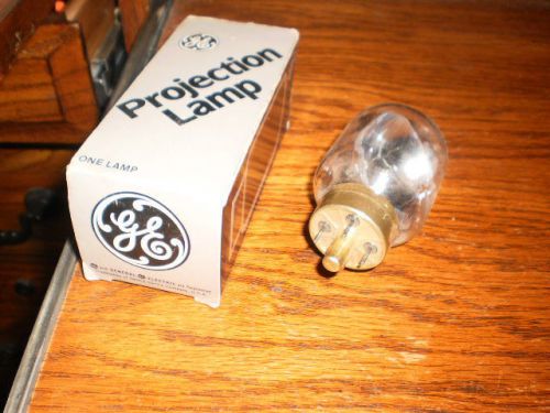 DFF Projector Projection Lamp Bulb 150 Watts 120 Volts NOS - Free Shipping!