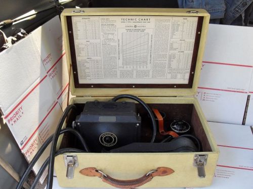 Ge portable x-ray machine 1956 near mint, works and in a+ condition, very rare. for sale
