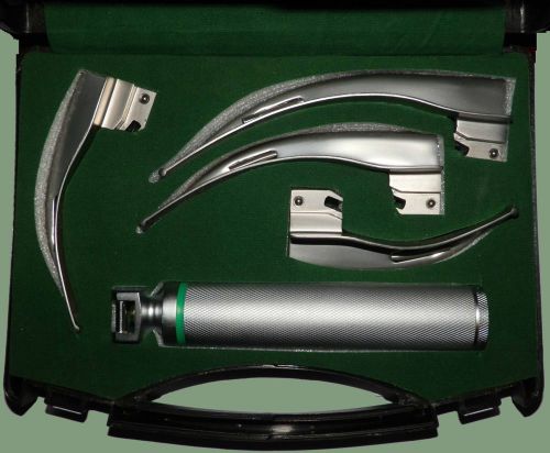 Macintosh Fiber Optic Laryngoscope Set With 4 Blades + C Size Handle in a Case