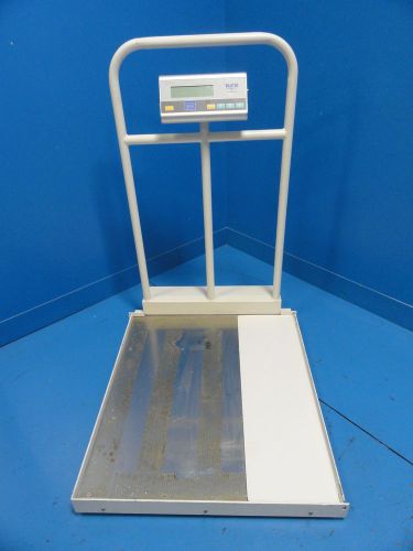 Tanita Digital Wheel Chair Scale / Stand  scale (10150)
