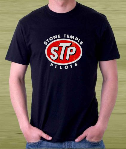 STP Vintage Logo Distressed Style Auto Racing Men&#039;s Black T Shirt Size S to 3XL