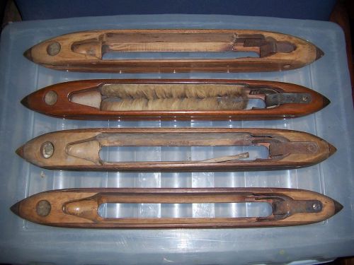 4 VINTAGE WOOD WEAVING LOOM SHUTTLES FROM ENGLAND MARKED 31