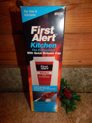 First Alert Kitchen Extinguisher - KFE2S5~NEW~READY TO USE~QUICK RELEASE CAP