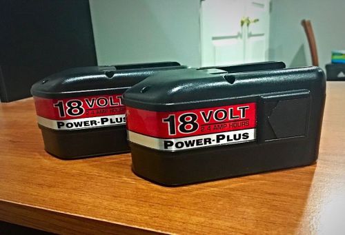 A Pair Of 2 Milwaukee 18 volt Batteries for 48-11-2230