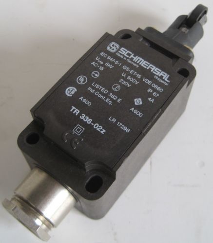 Schmersal top roller plunger plastic limit switch tr 336-02z nnb for sale