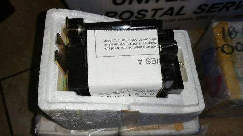 GENERAL ELECTRIC RELAY PART # CR120BO1122 &#034; NEW OLD STOCK &#034;