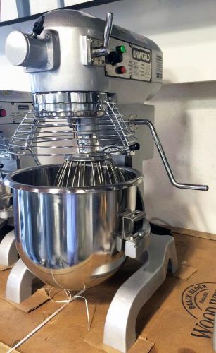 New uniworld upm-20e 20 quart dough mixer with bowl, hook, paddle and whip for sale