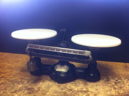 VINTAGE OHAUS SCALE WORKS DOUBLE BEAM BALANCE SCALE