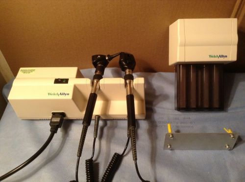 WELCH ALLYN OTOSCOPE OPTHALMOSCOPE  MODEL 767 WITH BOTH HEADS AND DISPENSER