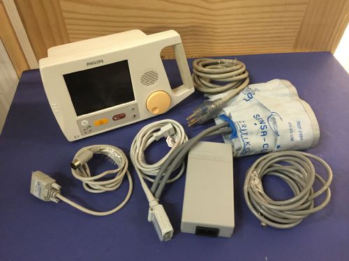 PHILIPS BLOOD PRESSURE PATIENT MONITOR 453564008051 W/ACCESSORIES