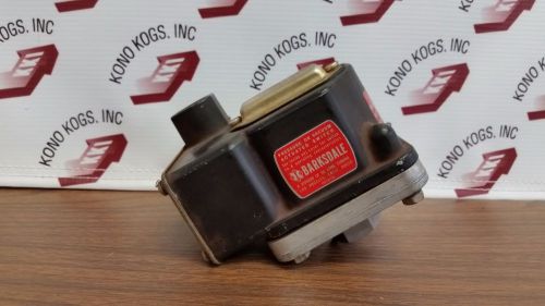 Barksdale D2T-M80SS-P2 Pressure or Vacuum Acuated Switch