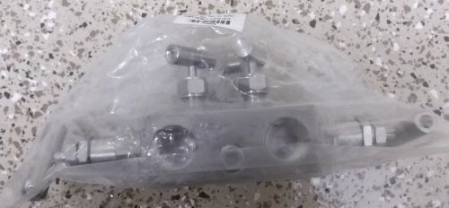 Kor-Lok 5 Valve Manifold 05VMNT-08N-SS