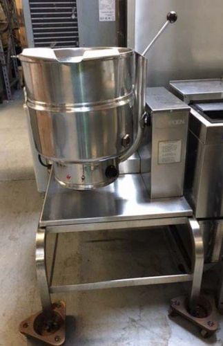 Groen stainless steel steam jacketed kettle on a stand  tdh/40 for sale