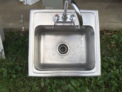 Elkay Lustertone Sink W/faucet 13 Total 1/12x16x7&#034; 5/9.5x12x7 7/12x9.5x6