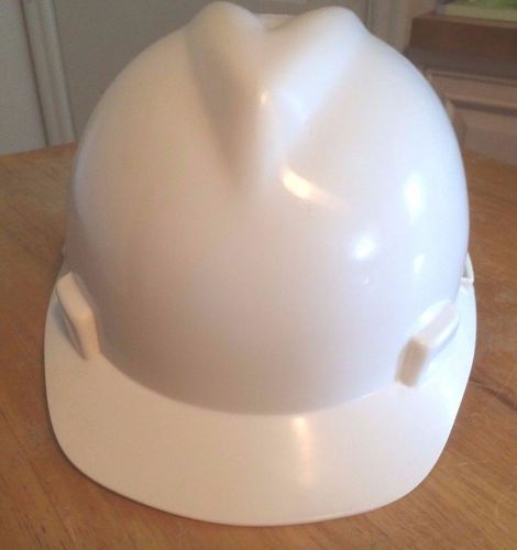 MSA V-Gard Protective Hat/Cap ~White ~ Medium ~ Class E &amp; G Compliant