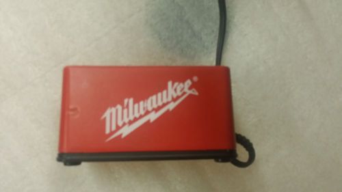 Milwaukee Battery Charger 48-59-0300 120V 60Hz
