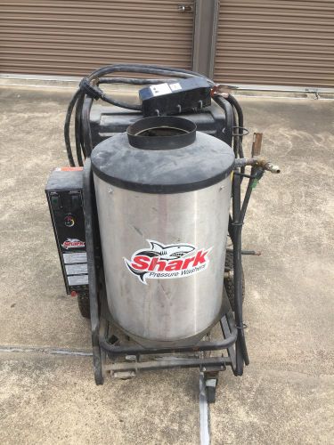 Shark HPB-353007A 3,000 PSI 3.5 GPM 230v Electric Hot Water Industrial Wash 3PH
