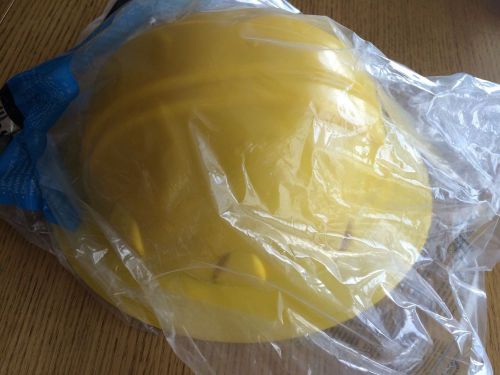 Pyramex Full Brim Hard Hat - Ratchet Suspension - Yellow