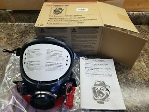3M Safety 7800S-M Air Purifying Respirator Medium - NEW In Box