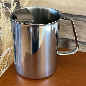 Vintage Vollrath 8112 Stainless Steel Water Pitcher 2 quart with Ice Guard