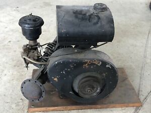 Vintage Johnson Motors IRON HORSE 4 Cylinder Hit Miss Engine X526