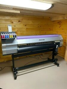 Mimaki JV33 Printer Mint Condition and is printing