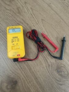 FLUKE MODEL 7-600 ELECTRICAL TESTER AUTO SELECTION METER PROBES FLAWLESS COND.