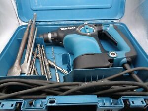 Makita HR2811F Rotary Hammer Drill, w/ Case and Bits Free Shipping