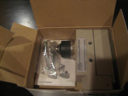 Omron limit switch XE-N-2
