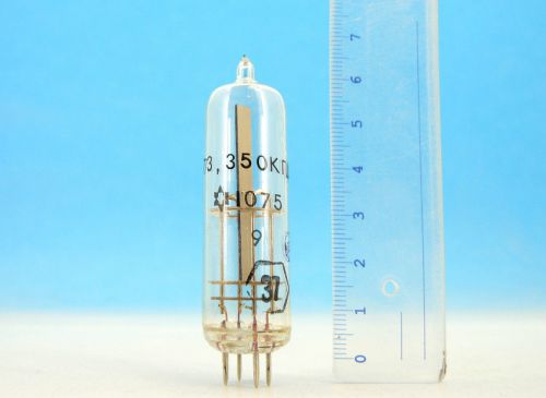 Vintage Soviet Military Grade &gt; 73.350 kHz  Glass Quartz Crystal Oscillator Tube